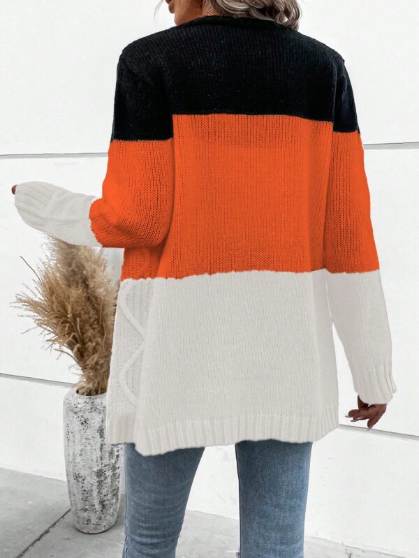 Cardigan Tejido Tricolor con Botones y Cuello en V - Image 43