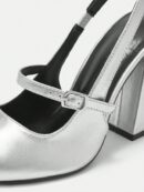 Zapatos de Tacón Grueso en Rojo Vino con Correa en el Tobillo