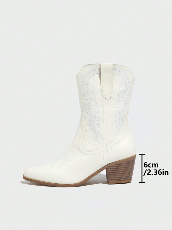 Botas Cortas Bordadas de Estilo Western con Punta Afilada - Image 8
