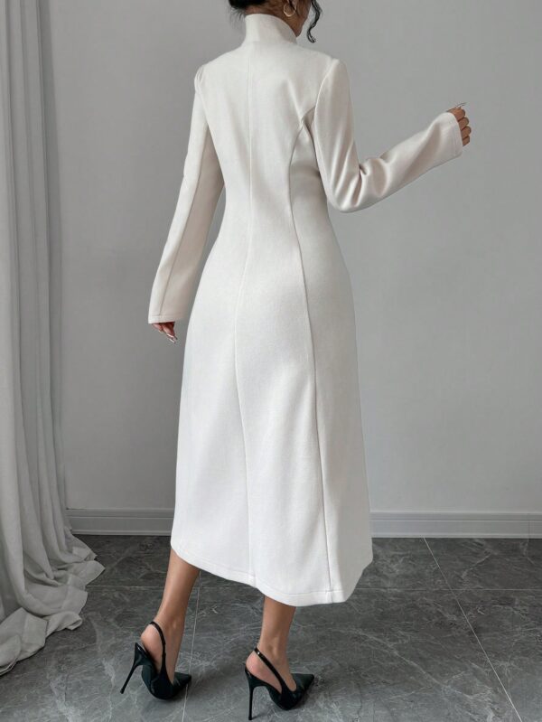 Abrigo Elegante Cuello Alto y Botones Estilo Chino - Image 8