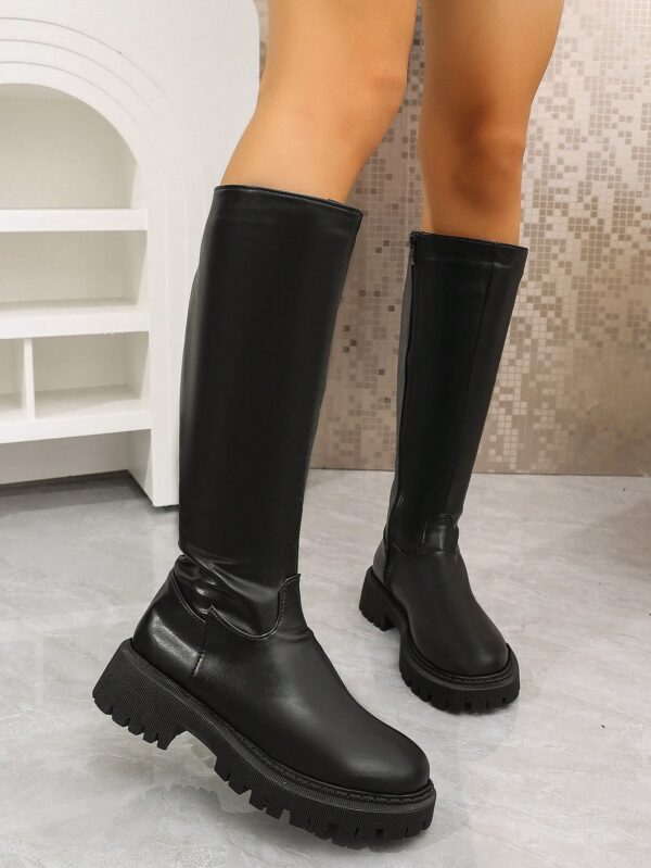 Botas Negras Altas de Tacón Grueso con Cierre de Cremallera - Image 3