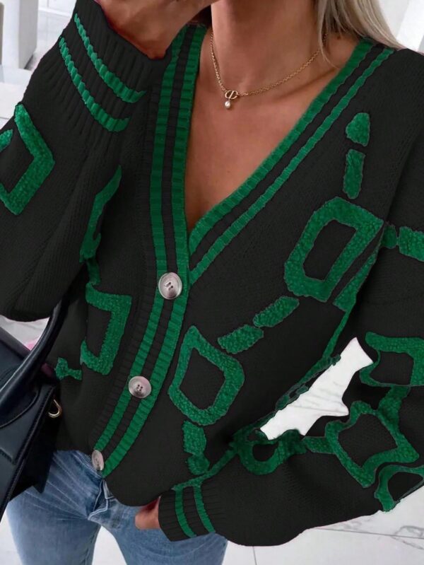 Sweater Tejido de Otoño/Invierno con Cuello en V y Botones - Image 15