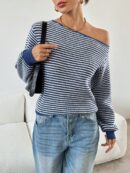 Sweater de Cuello Asimétrico en Punto Cafí Solido
