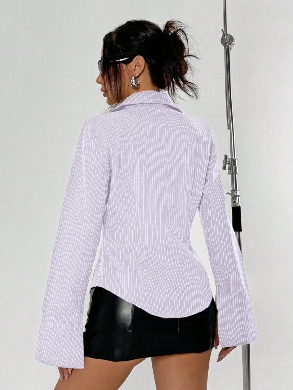 Blusa de Negocios Casual a Rayas con Botones y Manga Larga - Image 44