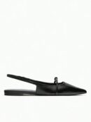 Sandalias Negras Estilo Coreano Punta Fina y Correa Única