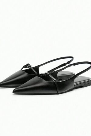 Sandalias Negras Estilo Coreano Punta Fina y Correa Única