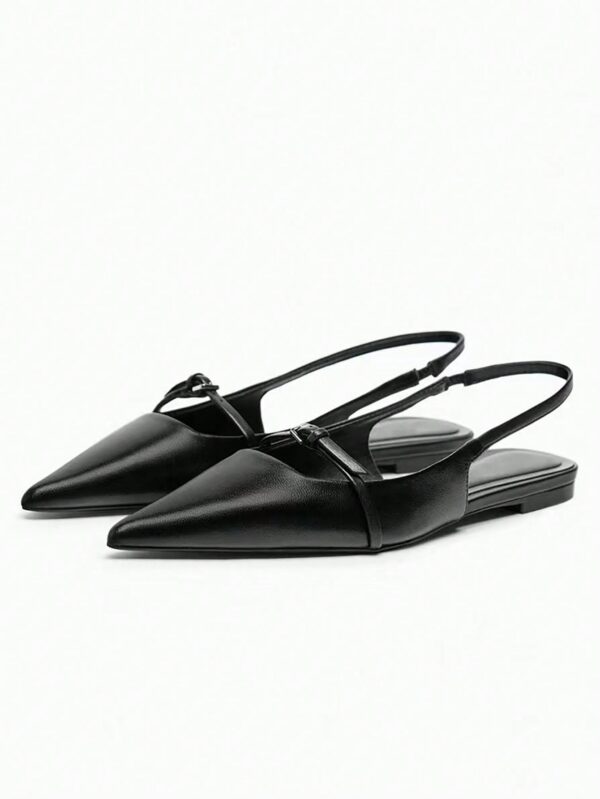 Sandalias Negras Estilo Coreano Punta Fina y Correa Única