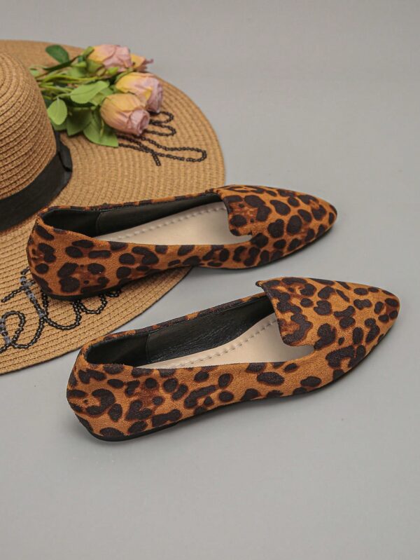 Mocasines Elegantes de Gamuza Negra con Punta Afilada - Image 33