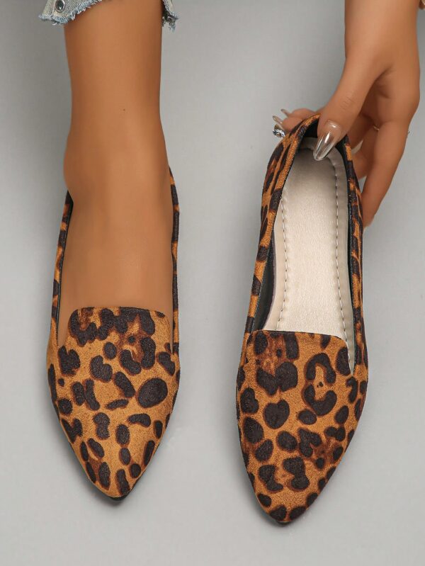 Mocasines Elegantes de Gamuza Negra con Punta Afilada - Image 30