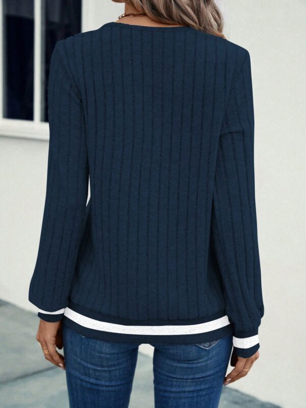 Sudadera Casual de Cuello V con Textura Acanalada y Manga Larga - Image 14