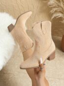 Botas Cortas Bordadas de Estilo Western con Punta Afilada