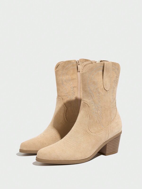 Botas Cortas Bordadas de Estilo Western con Punta Afilada - Image 15