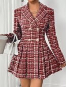 Abrigo Tweed Plisado con Doble Botonadura y Cuello Solapa