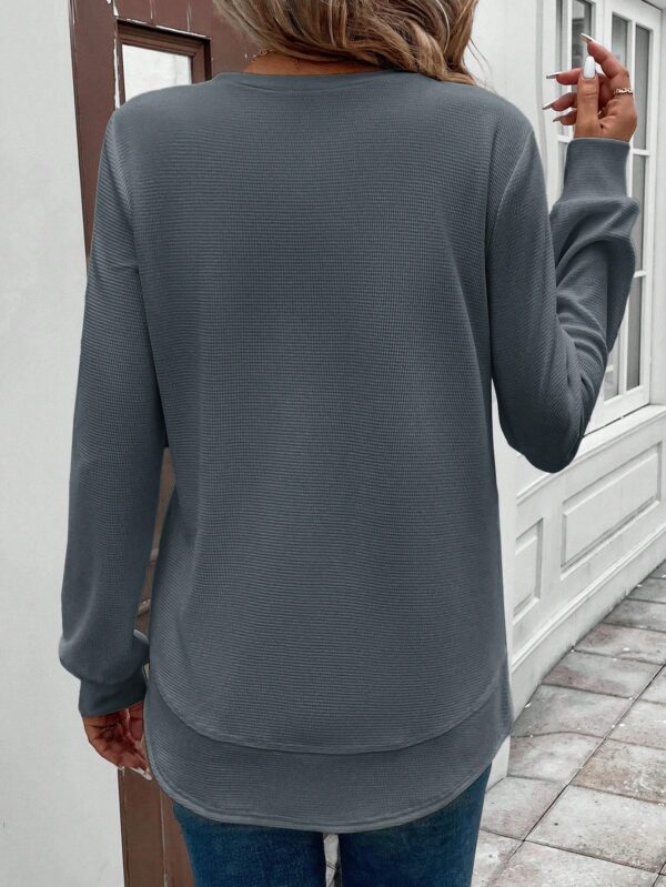 Sudadera Cómoda Casual con Textura Waffle y Dobladillo Asimétrico - Image 63