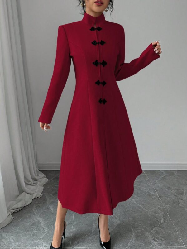 Abrigo Elegante Cuello Alto y Botones Estilo Chino - Image 22