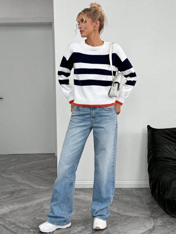 Sweater a Rayas Colorido con Hombros Caídos - Image 34