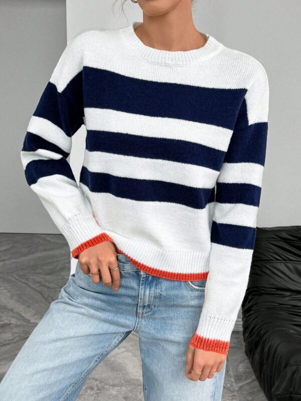 Sweater a Rayas Colorido con Hombros Caídos - Image 35