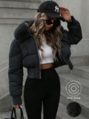 Chaqueta Acolchada Urbana de Cuello Peludo y Cintura Ajustada