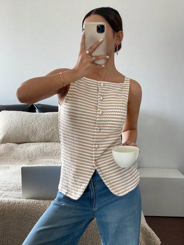 Blusa Elegante de Rayas con Botones y Abertura Frontal - Image 7