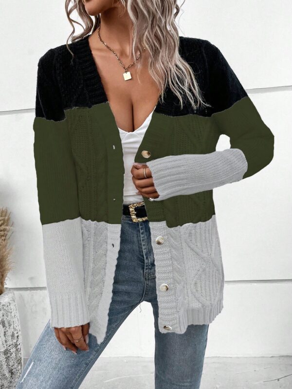 Cardigan Tejido Tricolor con Botones y Cuello en V - Image 50