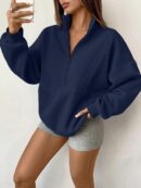 Buzo Cuello Alto con Medio Cierre y Capucha - Estilo Casual