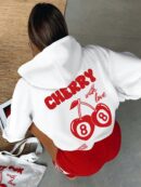 Buzo Casual con Estampado de Cerezas y Letras, Manga Larga