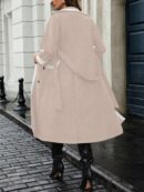 Abrigo Elegante Bicolor con Doble Botonadura y Cinturón