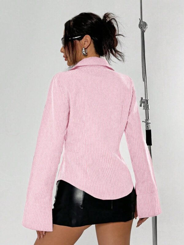 Blusa de Negocios Casual a Rayas con Botones y Manga Larga - Image 50