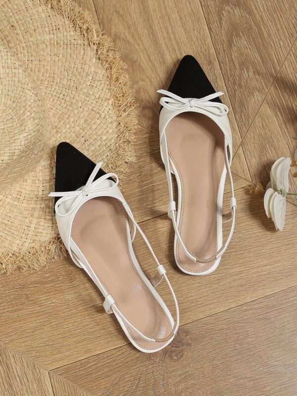 Zapatos Planos de Cuero Suave con Punta Puntiaguda y Diseño Bicolor - Image 10