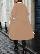 Abrigo Elegante Bicolor con Doble Botonadura y Cinturón