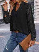 Blusa Casual con Encaje en Contraste y Escote Muesca