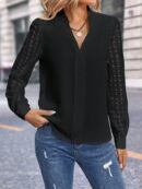 Blusa Casual con Encaje en Contraste y Escote Muesca