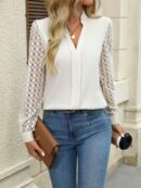 Blusa Casual con Encaje en Contraste y Escote Muesca