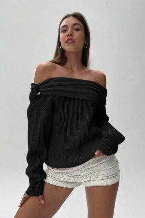 Sweater Elegante de Hombros Descubiertos con Detalle de Anillo