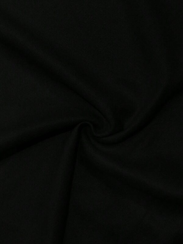 Abrigo Elegante con Cuello Alto y Detalle de Botones - Image 4