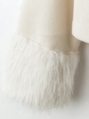 Abrigo Elegante de Color Sólido con Puños de Piel y Lazo Decorativo