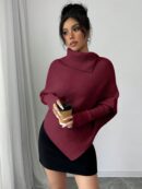 Sweater Asimétrico de Cuello Alto con Manga Murciélago