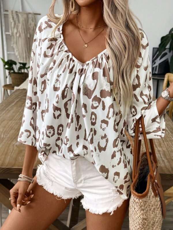 Blusa Bohemia con Cuello V y 3/4 de Manga - Image 7
