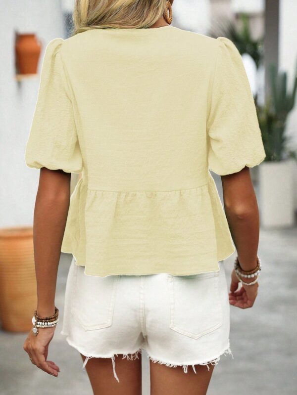 Blusa Casual de Cuello Redondo con Volantes y Manga Corta - Image 37
