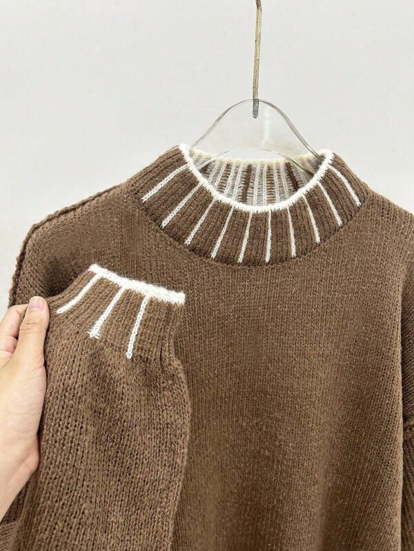 Sweater Casual Oversize con Cuello y Puños Estampados - Image 17