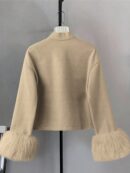 Abrigo Elegante de Color Sólido con Puños de Piel y Lazo Decorativo