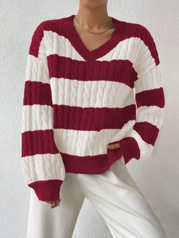 Sweater Oversize Bicolor con Cuello en V y Mangas Caídas - Image 81