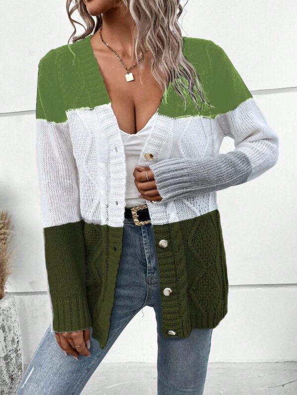 Cardigan Tejido Tricolor con Botones y Cuello en V - Image 74