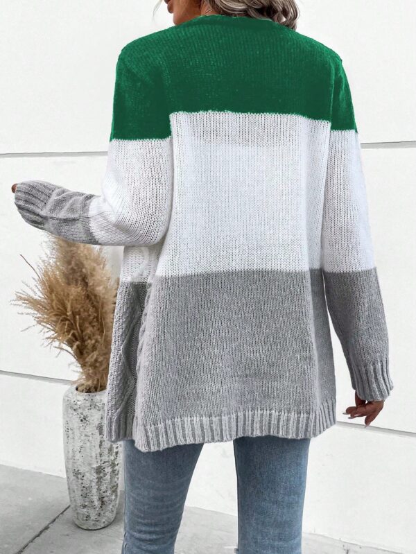 Cardigan Tejido Tricolor con Botones y Cuello en V - Image 67