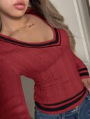 Sweater de Punto con Detalles a Rayas y Cuello en V