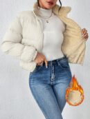 Campera Térmica Corta con Cierre y Cuello Alto