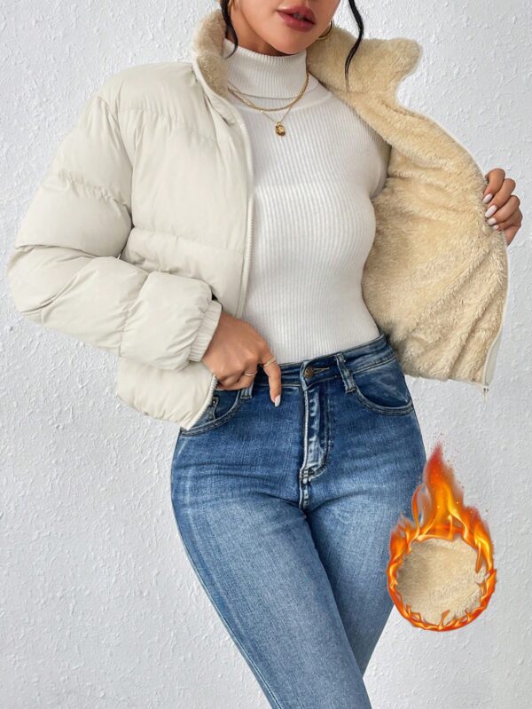Campera Térmica Corta con Cierre y Cuello Alto - Image 7