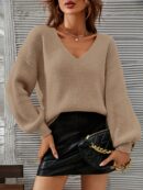 Sweater V-Neck con Hombros Caídos Estilo Francés