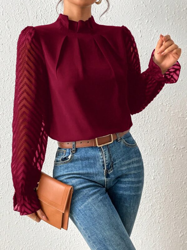 Blusa Elegante de Manga Larga con Cuello Volado y Detalles Plegados - Image 11