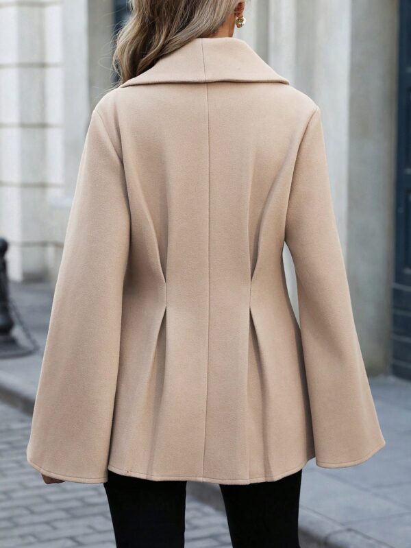 Abrigo Elegante de Estilo Francés con Cuello V y Cintura Envolvente - Image 10